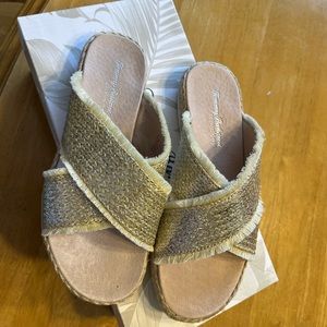 Tommy Bahama Boho Slides